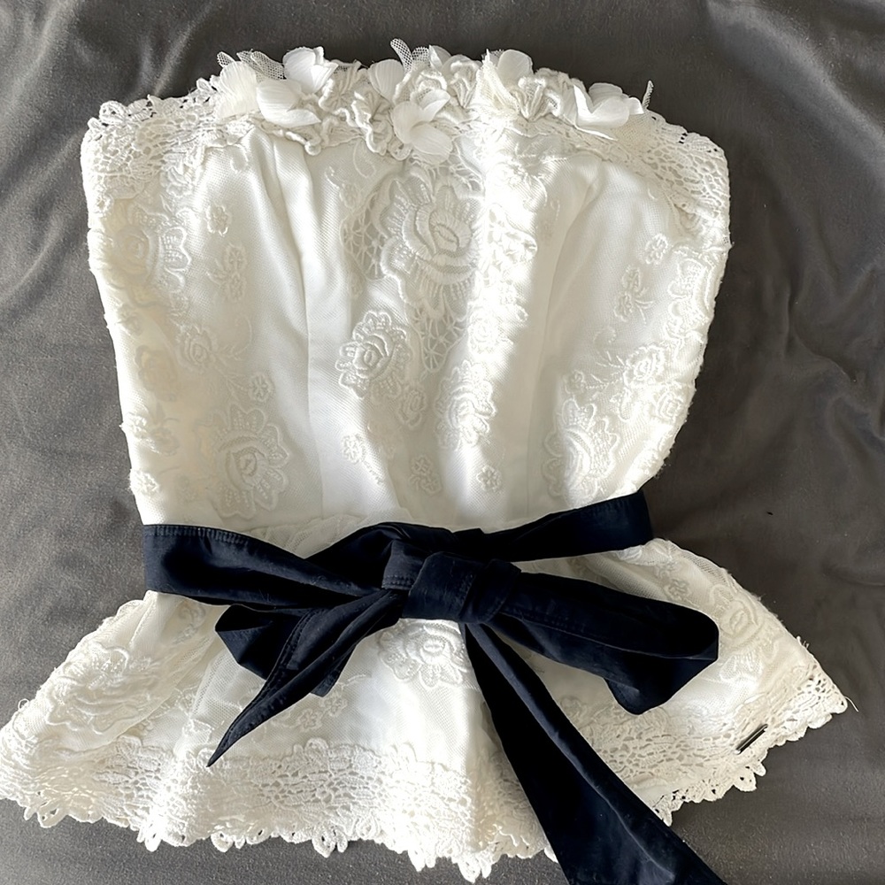 Lace peplum  top